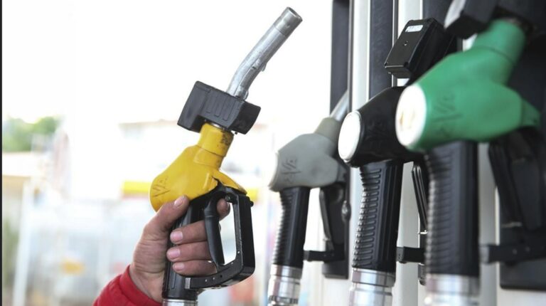bankalardan-bedava-10-litre-akaryakit-arac-sahipleri-dikkat-VPg8kSjE.jpg