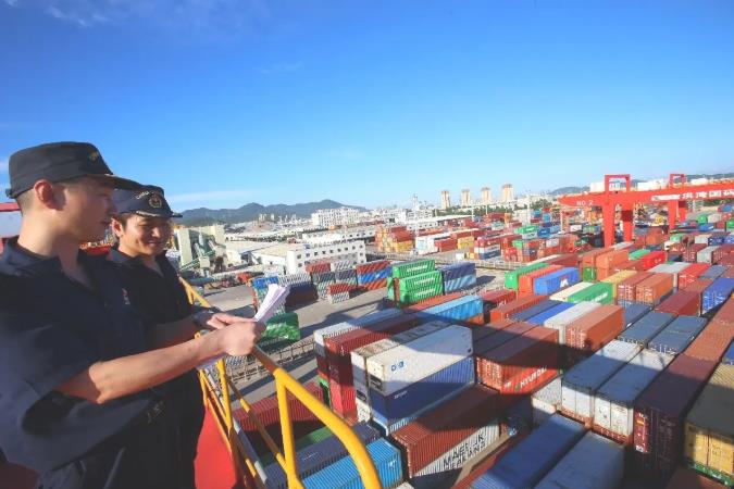 CIF、FOB等贸易术语是什么意思？具体区别是什么？